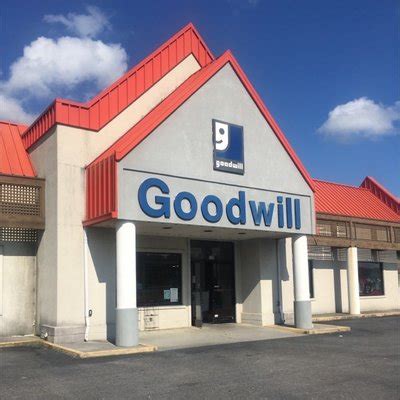 goodwill sevierville tn|More.